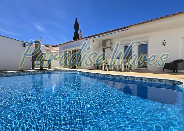 Piscine Privee - By Paradise Waves